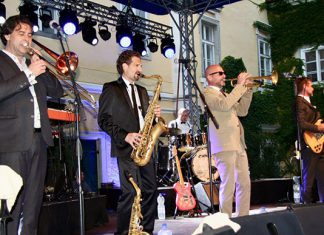 Lions Open-Air Premiere im Schloss Starhemberg