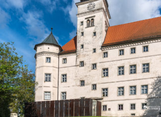 Öffentliche Begleitung im Schloss Hartheim