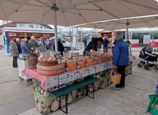 Feldkirchner Wochenmarkt