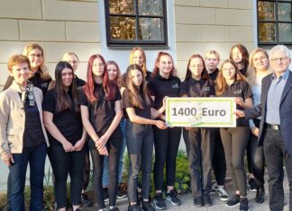 Fachschule Bergheim spendet