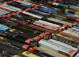 Großer Bücher-Flohmarkt