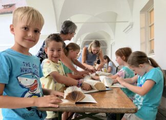 Bastelspaß in der Bücherei