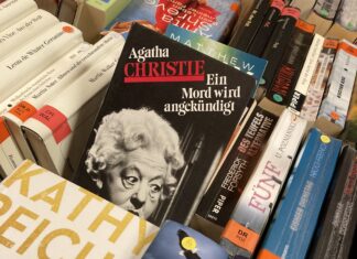 Großer Bücher-Flohmarkt