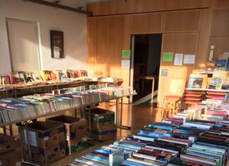 Großer Bücherflohmarkt