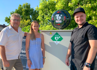 Öffentlicher Defibrillator installiert
